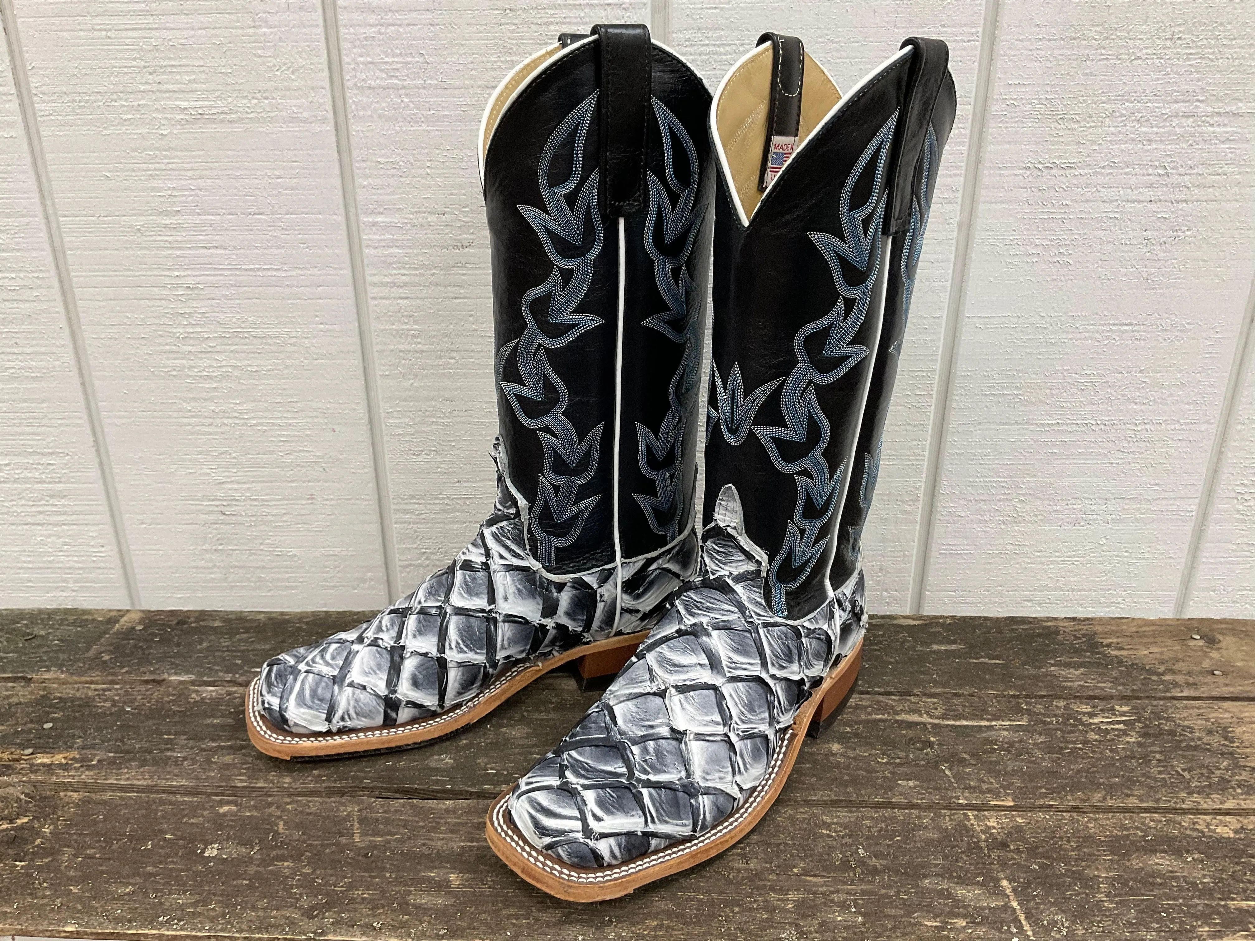 Anderson Bean Women's Ivory Eclipse Big Bass (Arapaima) & Carbon Blue Milan Cowgirl Boots 336977