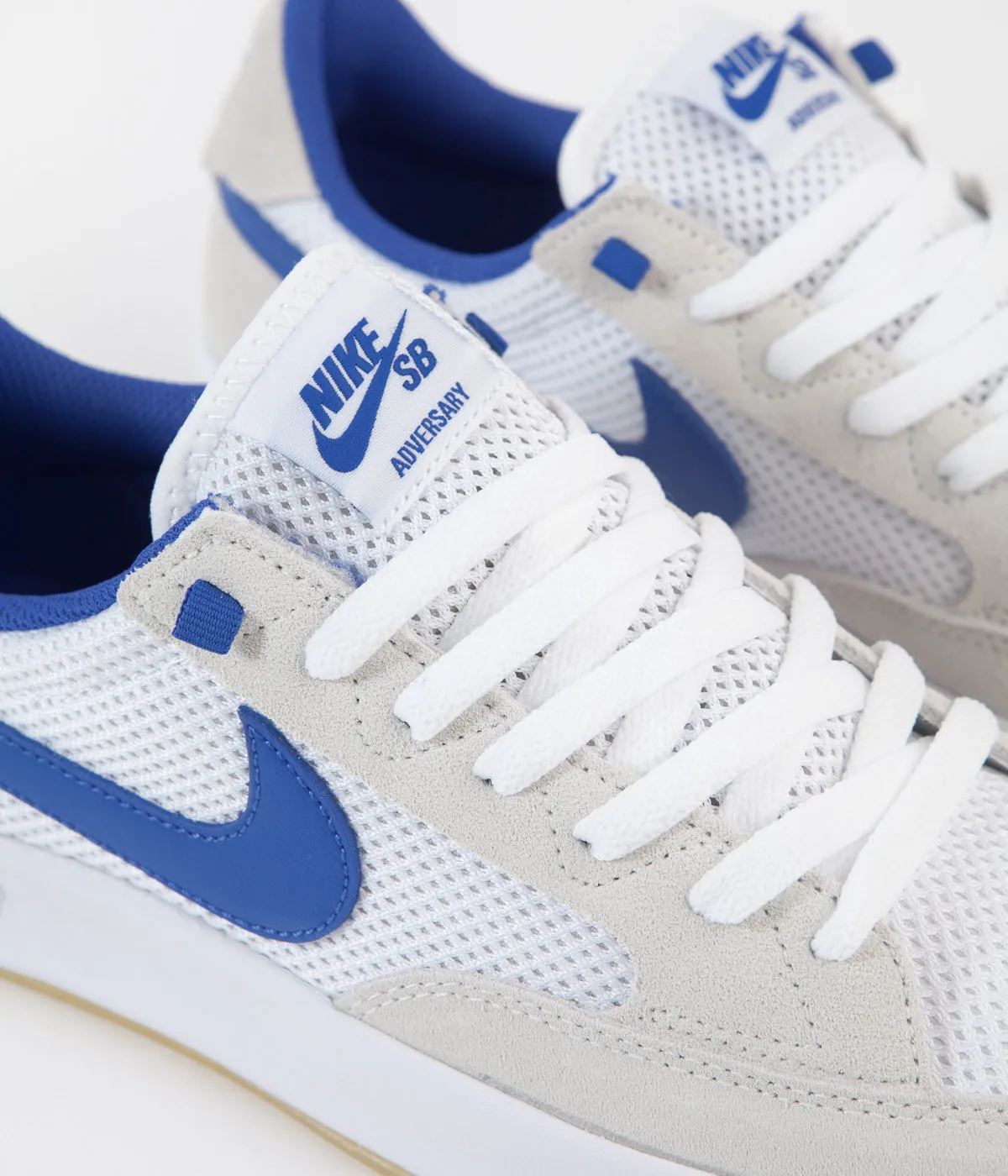 Nike SB Adversary Shoes - Summit White / Hyper Royal - White