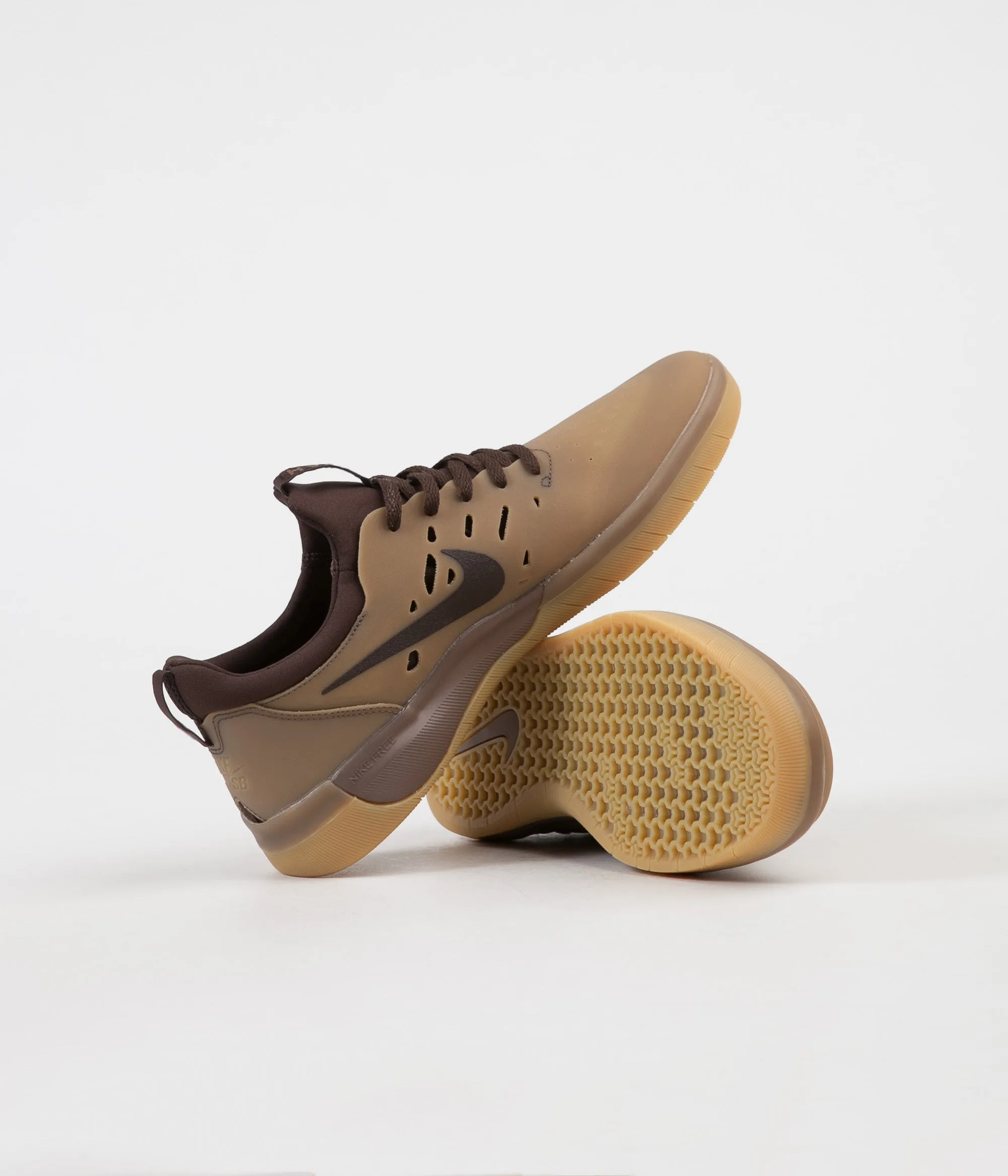 Nike SB Nyjah Free Shoes - Gum Dark Brown / Baroque Brown