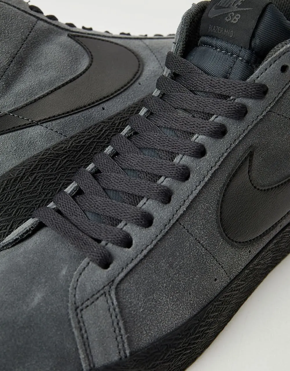 Nike SB Zoom Blazer Mid Skate Shoes - Anthracite/Black-Anthracite-Black-Gum Lt Brown