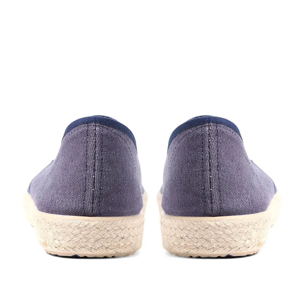 Slip-On Espadrilles - RAYLEN / 324 051